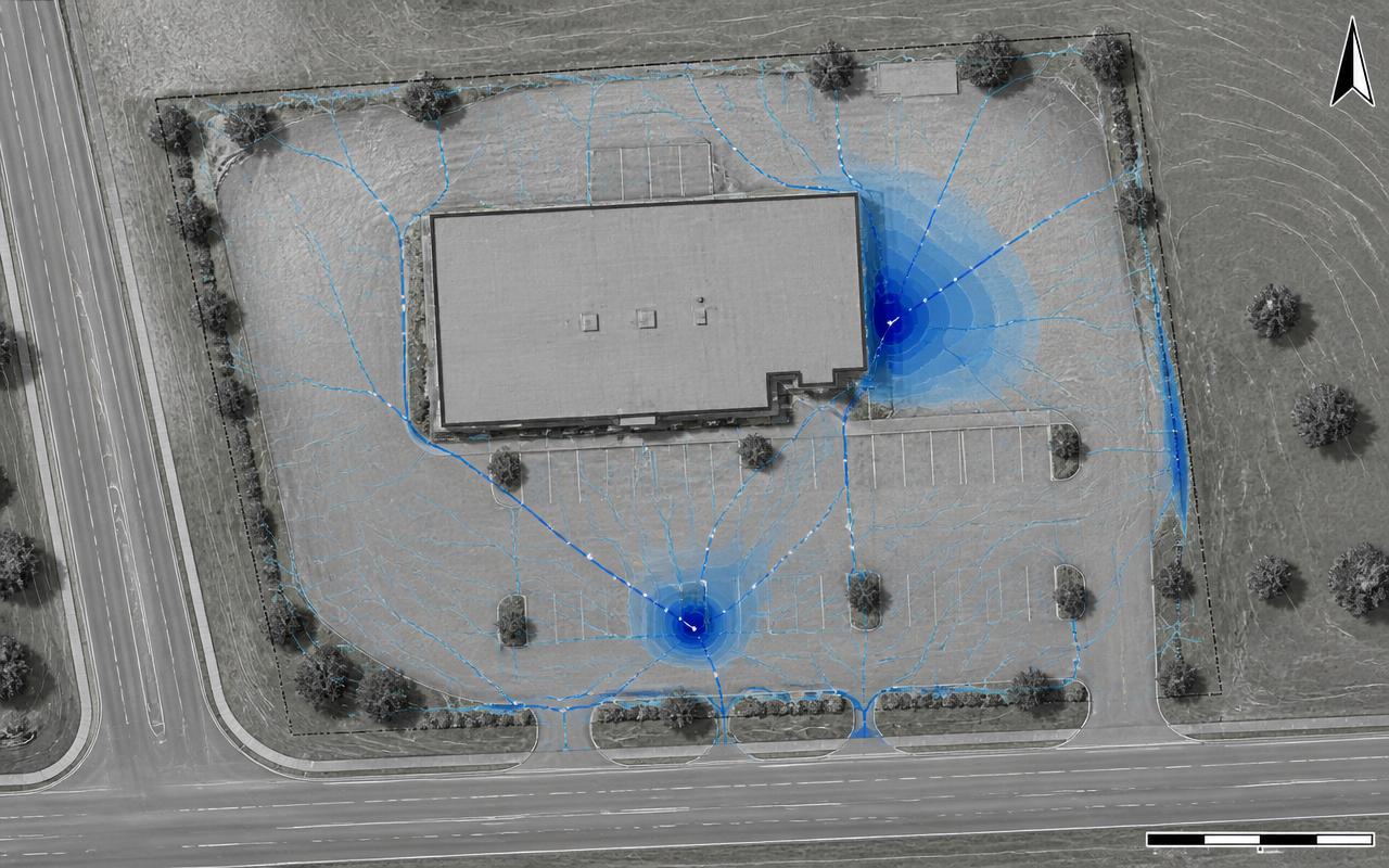Exempel på höjdmodellanalys: flödesvägar och pölbildning över en fastighet beräknat på laserhöjddata